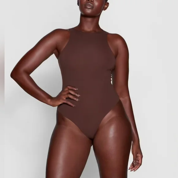 SKIMS!! Fits Everybody High Neck Thong Bodysuit- In Cocoa!! SOLD OUT COLOR!! - Picture 1 of 9